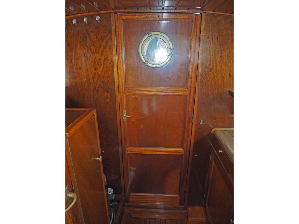 Fore ship, Accommodation